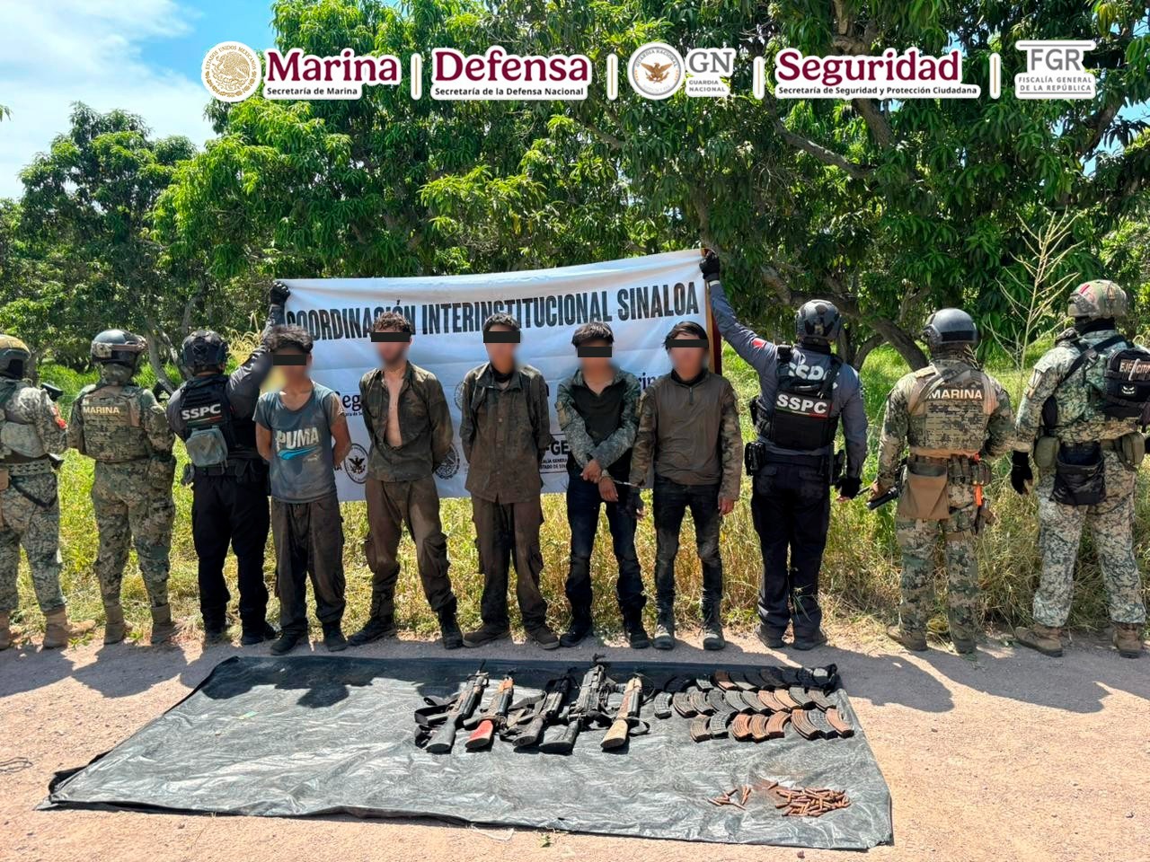 Autoridades federales detienen a ocho presuntos infractores de la ley y aseguran armamento en Sinaloa